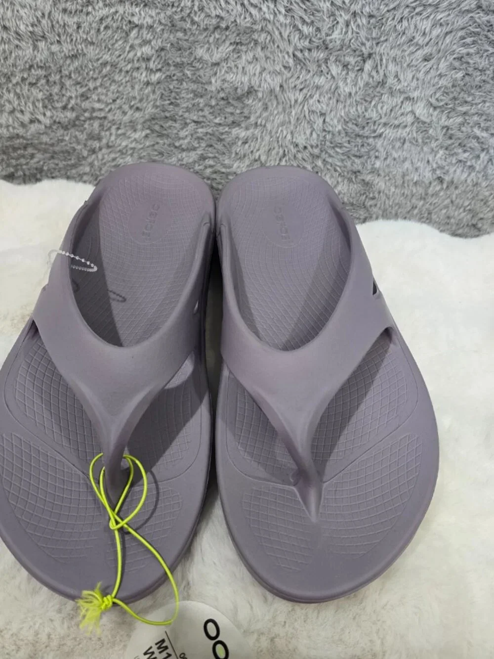 Oofos Ooriginal Unisex Recovery Thong Sandle Mauve Men's 11 Women's 13 NEW